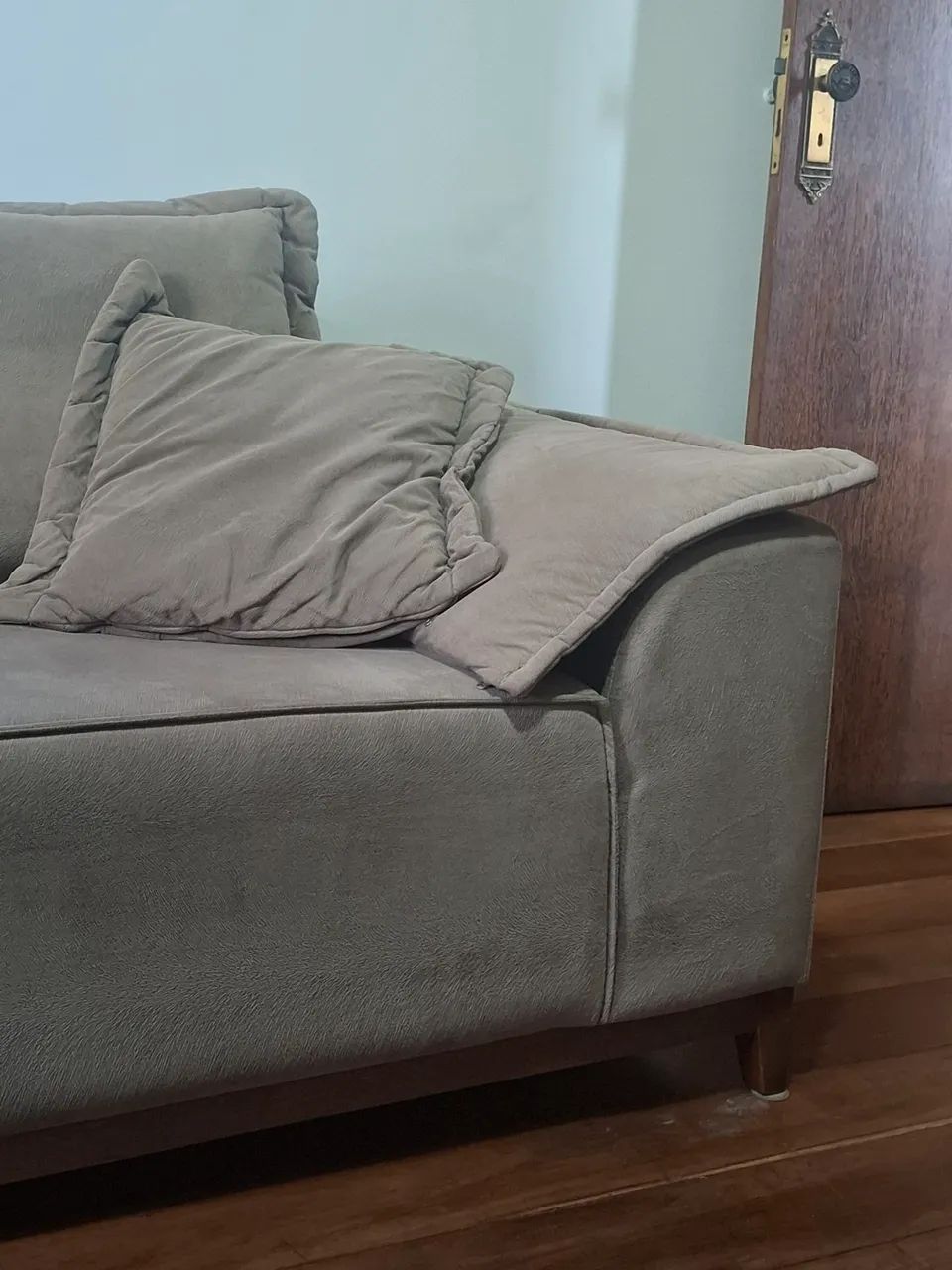 Sofa 4 lugares Madeira Maciça  - Foto 3