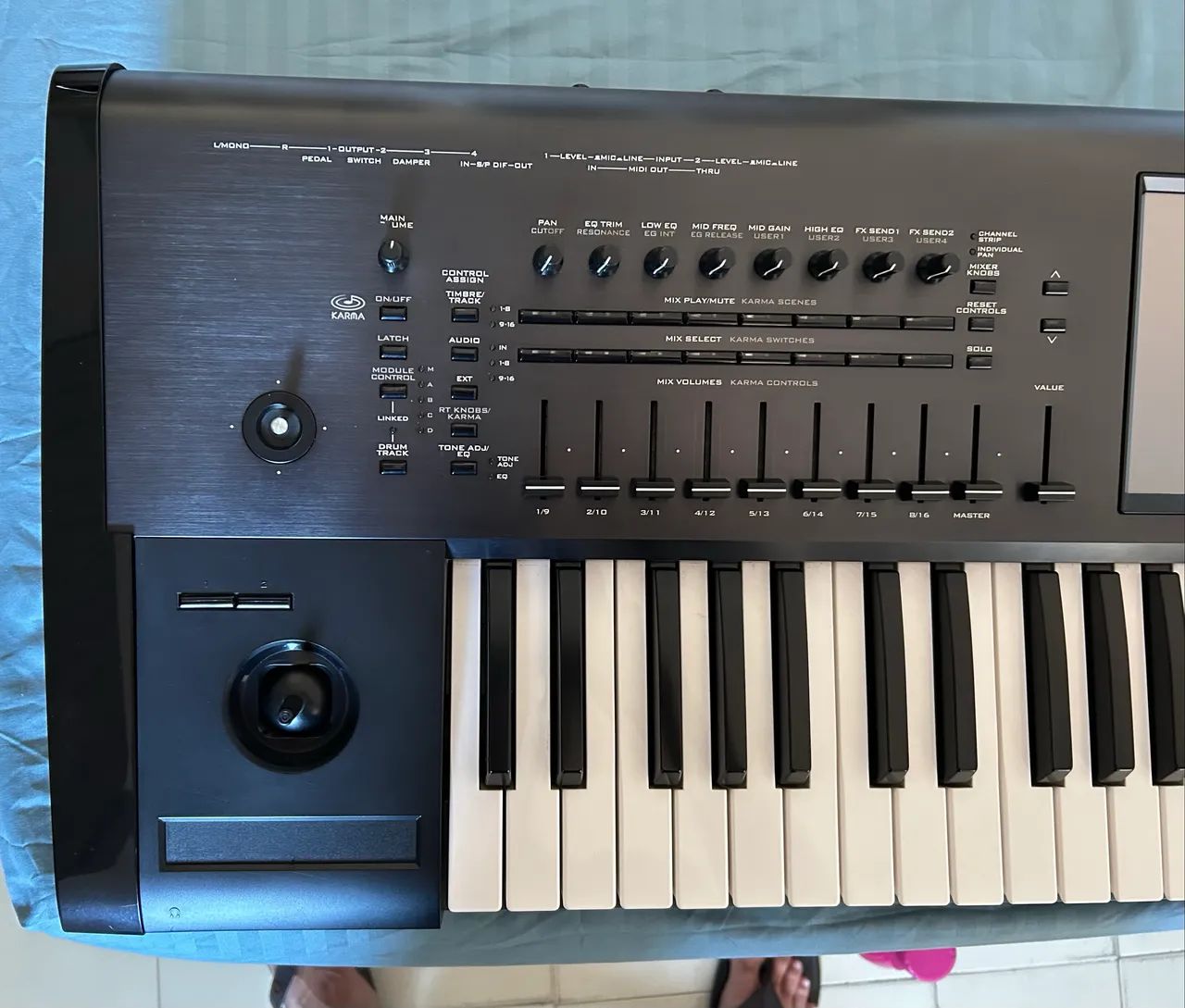 Teclado Korg kronos X61