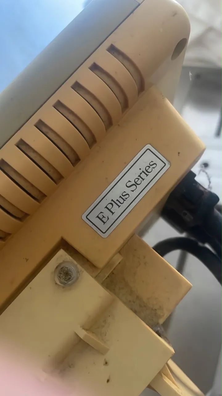 Maquina de bordado SWF/E plus 8 cabeças. - Foto 6