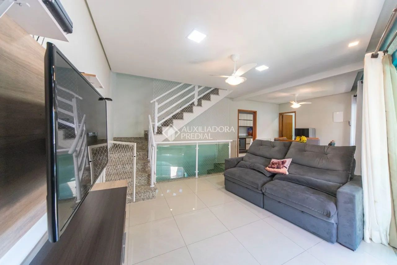 Sobrado 3 quarto(s), no bairro Vila Linda