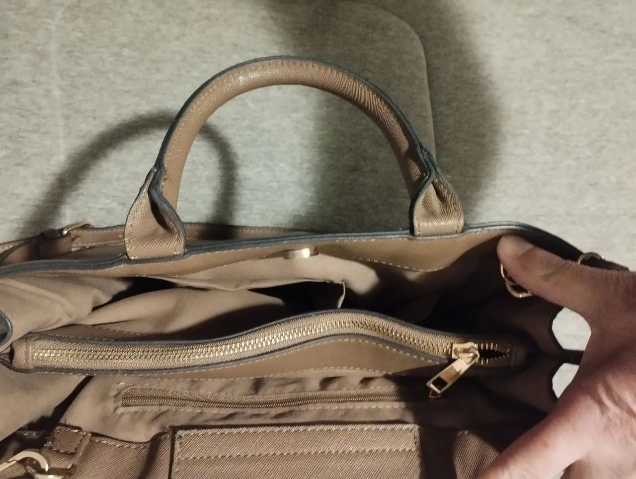 Bolsa marrom de mão e ombro, alça removível  - Foto 4