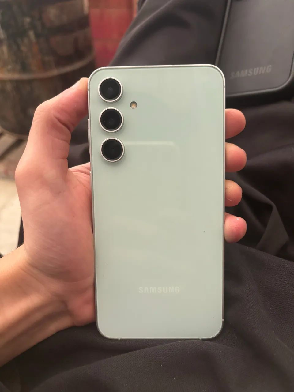 SAMSUNG S23 FE 256GB - Foto 2