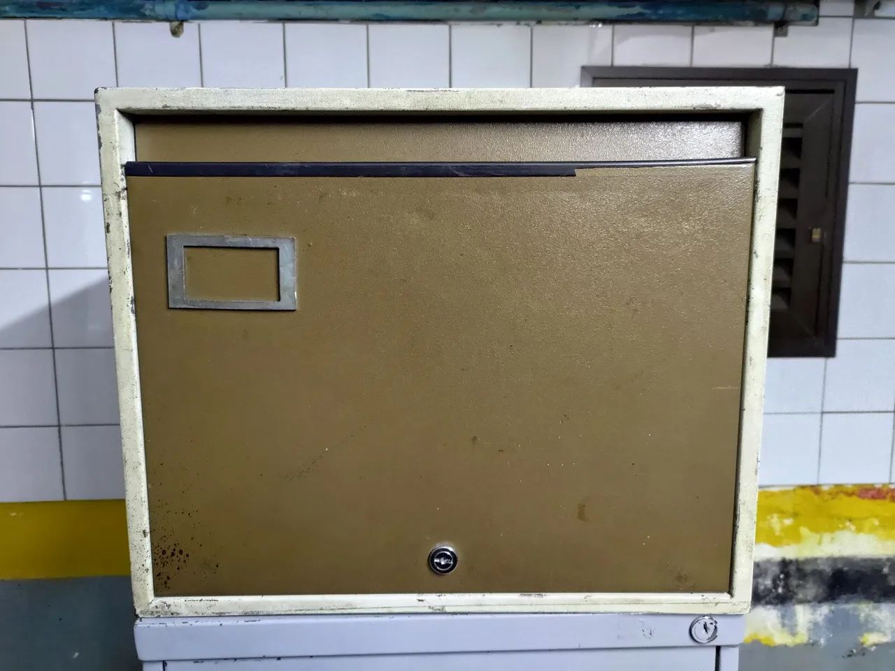 Gaveteiro de ferro para pasta suspensa 