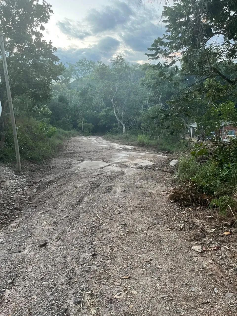 EXCELENTE CHACARA EM VARJÃO COM 2.900 M2 COM RIO NO FUNDO - Foto 5