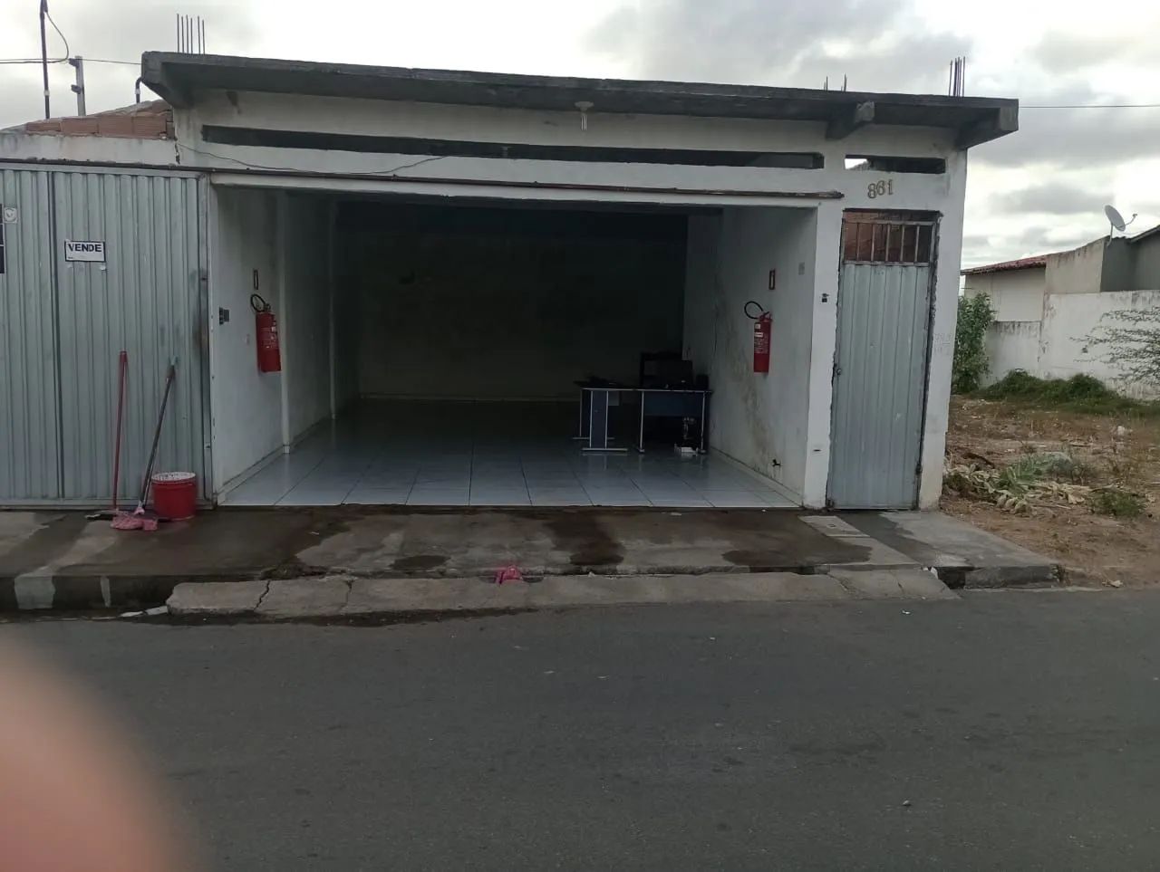Vende-se Salão Comercial Pronto para Uso