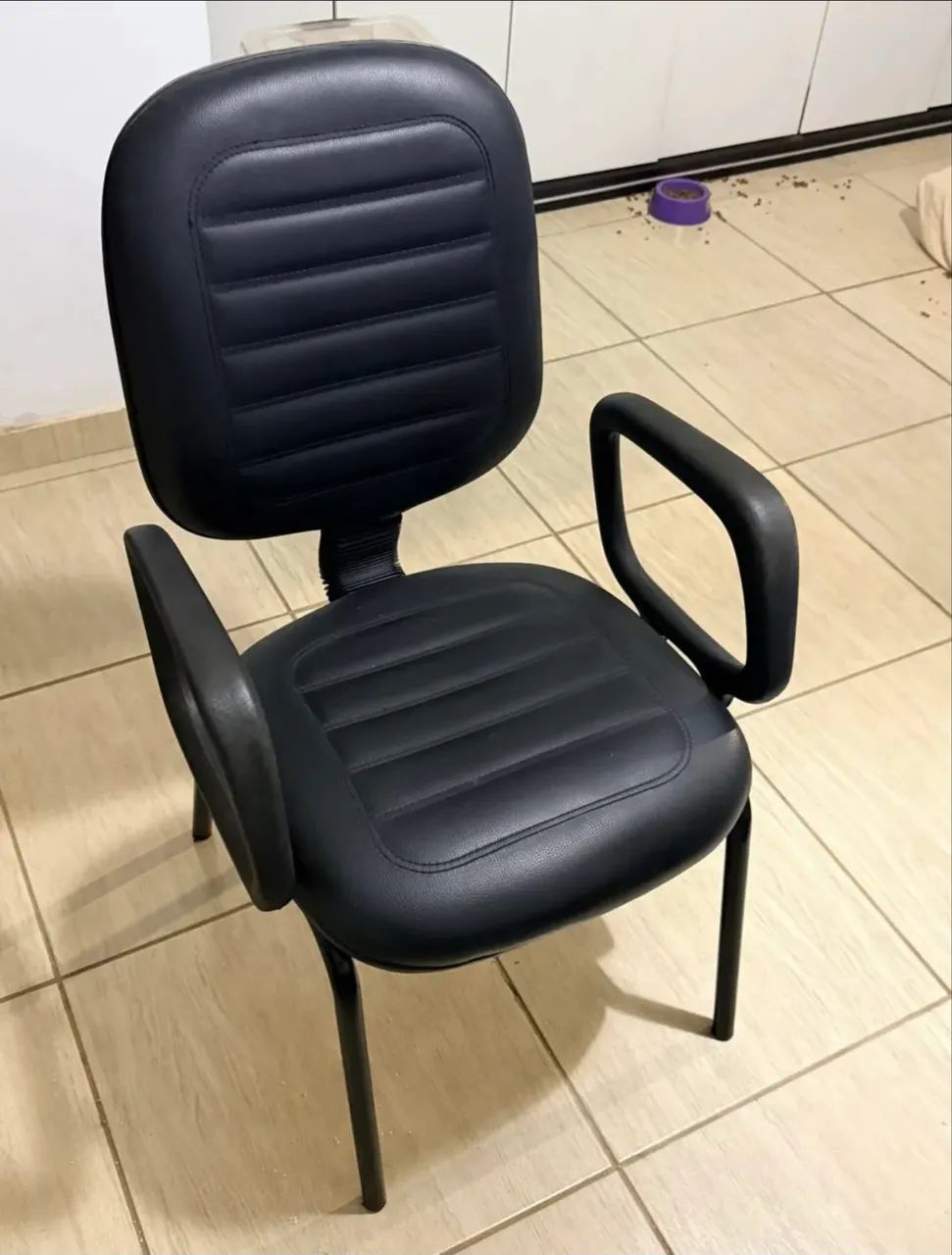 Cadeira secretária  (extremamente confortável) - Foto 2