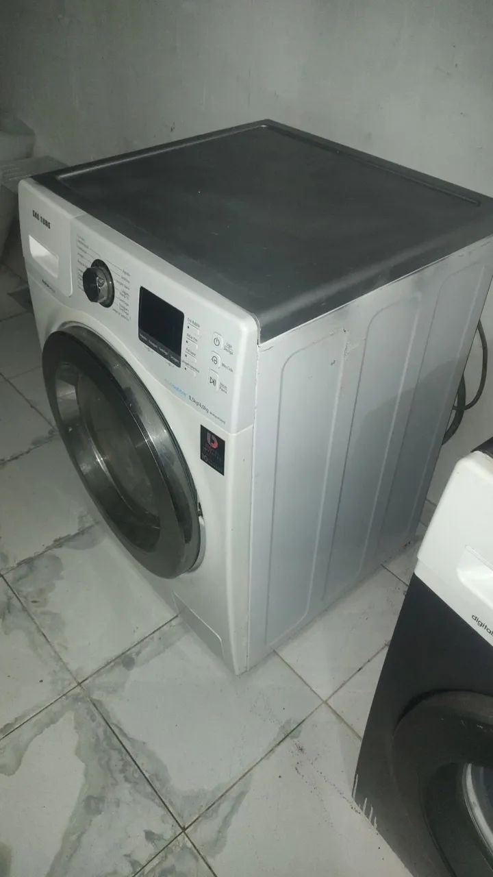 Máquina de lavar e secar