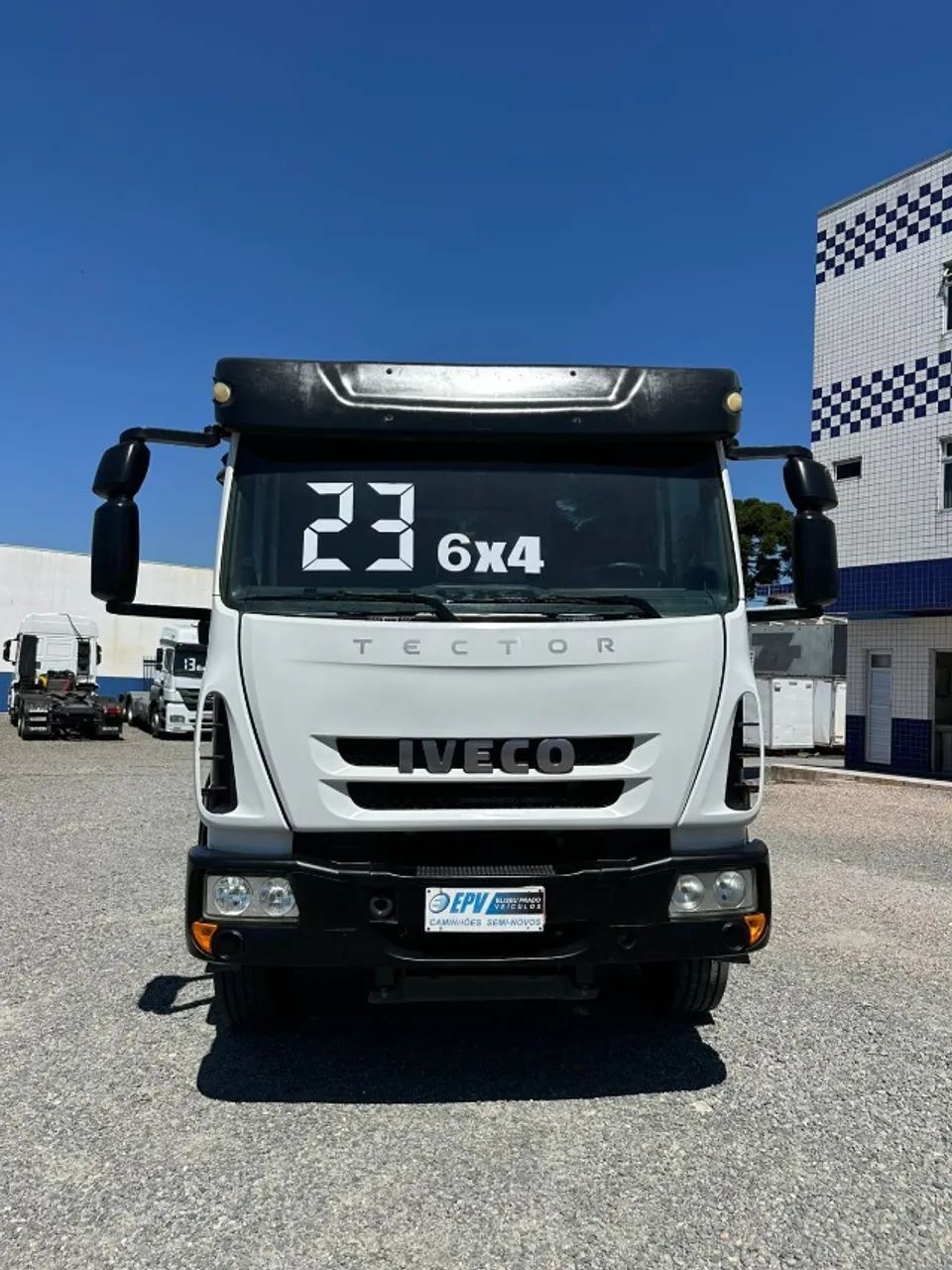 Iveco tector 260e30 6x4 - 2023 - Foto 2