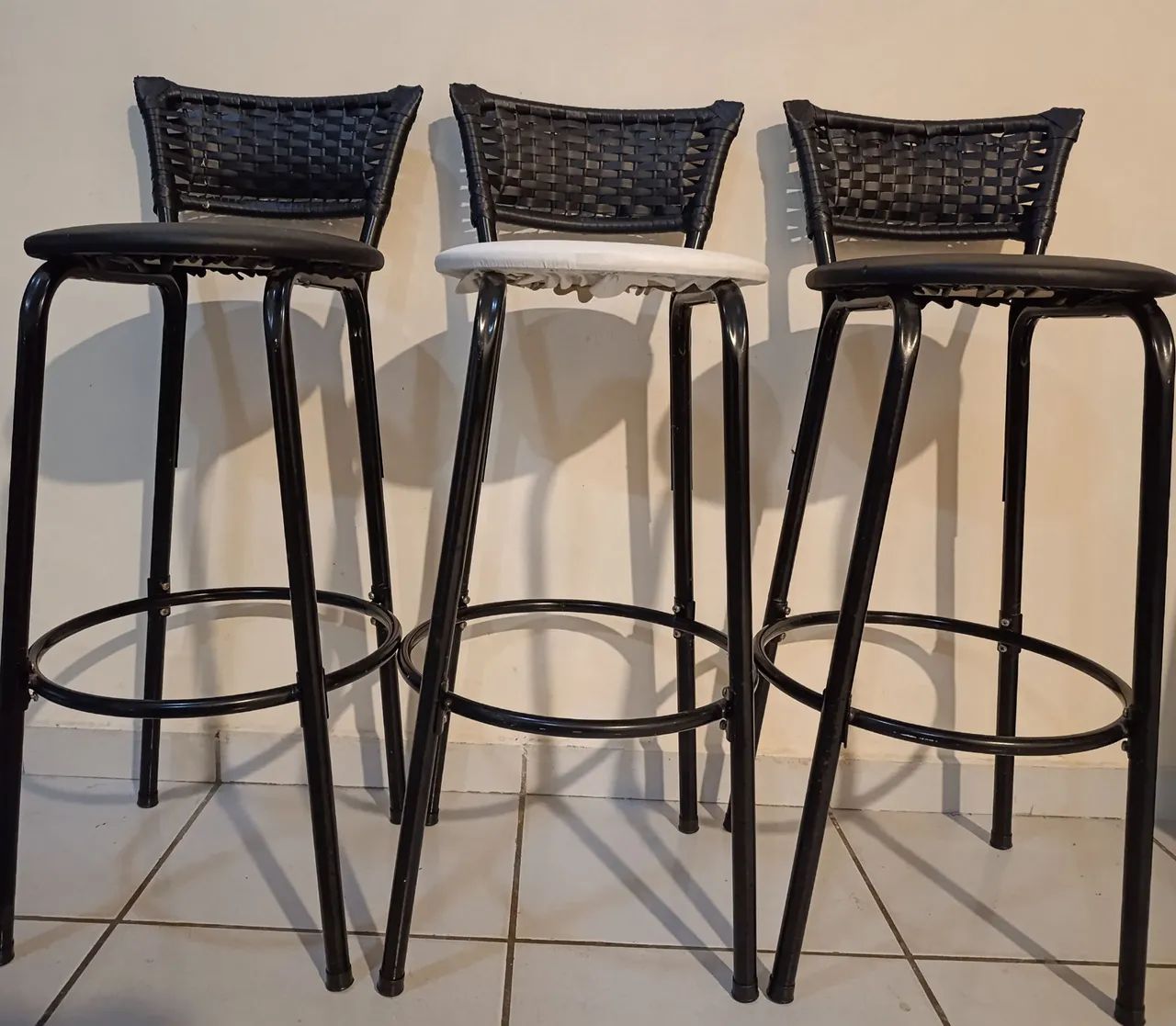 Conjunto de 3 banquetas  - Foto 2