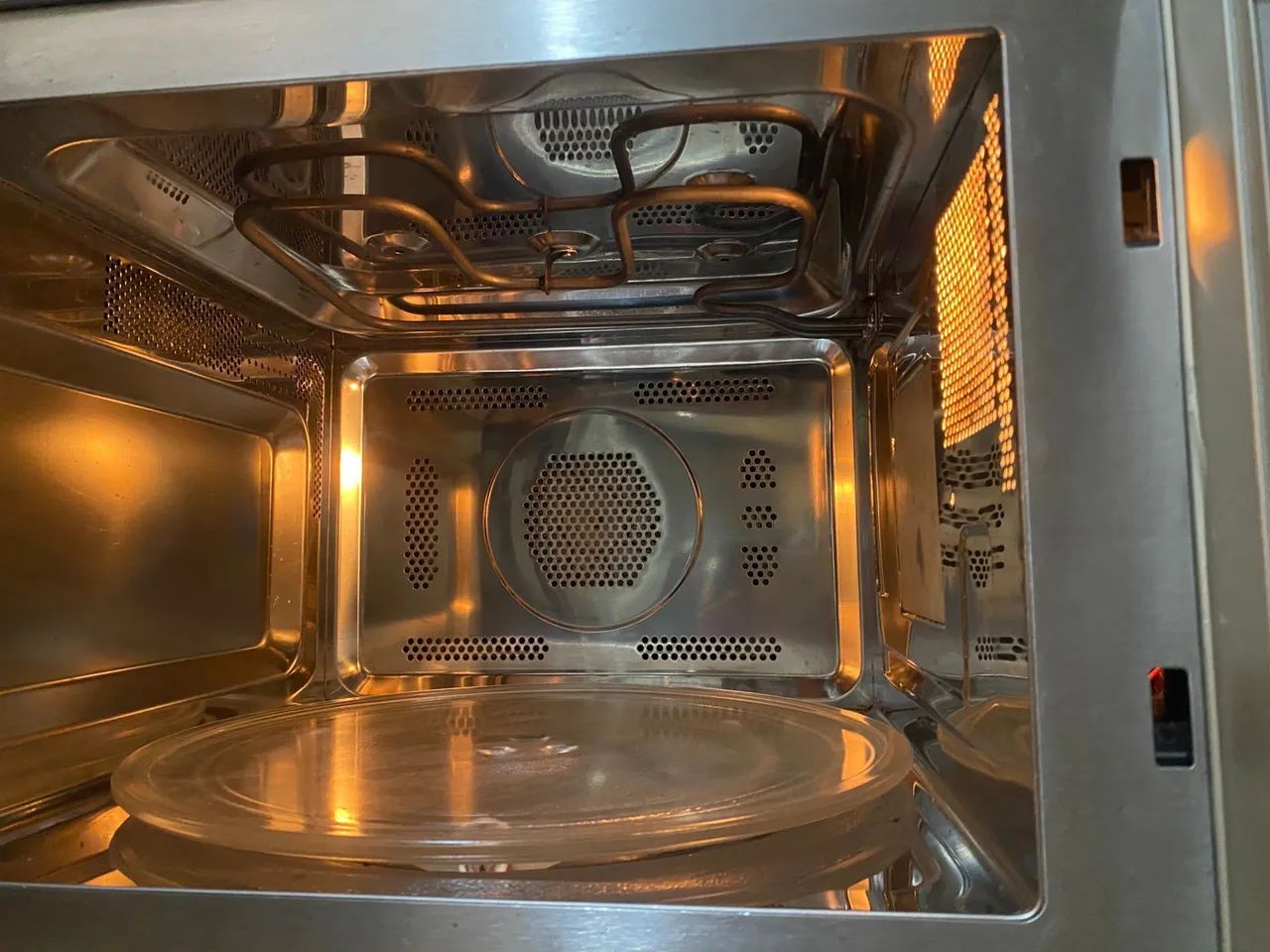 FORNO COM GRILL E MICRO ONDAS 2 EM 1 - Foto 2