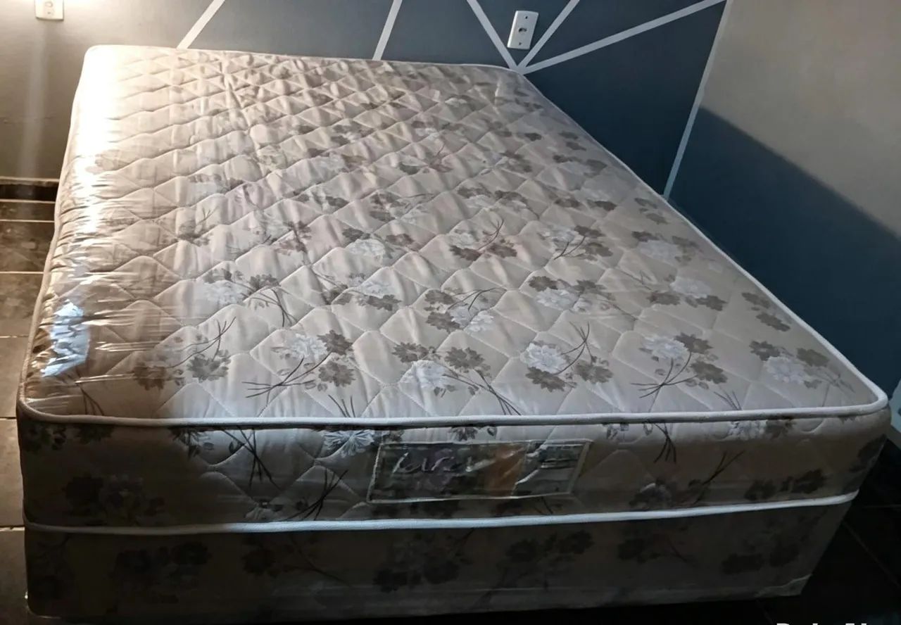 Cama Box Casal De Espuma Semi Nova Higienizada - Foto 3