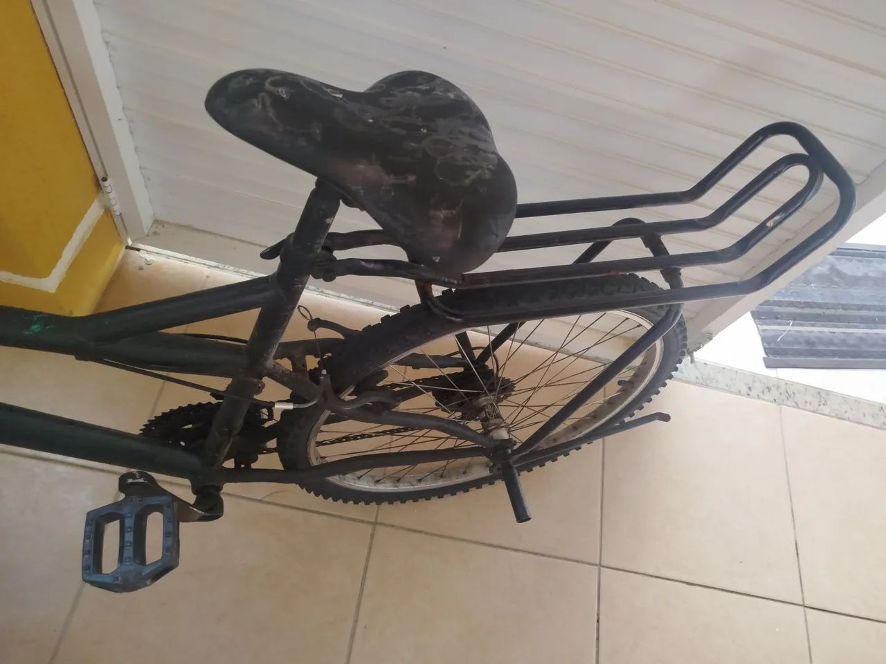 Bicicleta aro 26 em perfeito estado para uso ! - Foto 5