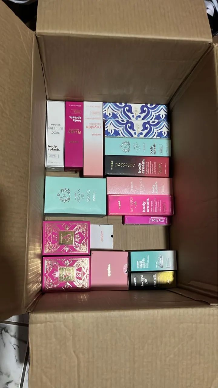 Perfume wepink Vf 27 Vf bloom one toutch Silker 