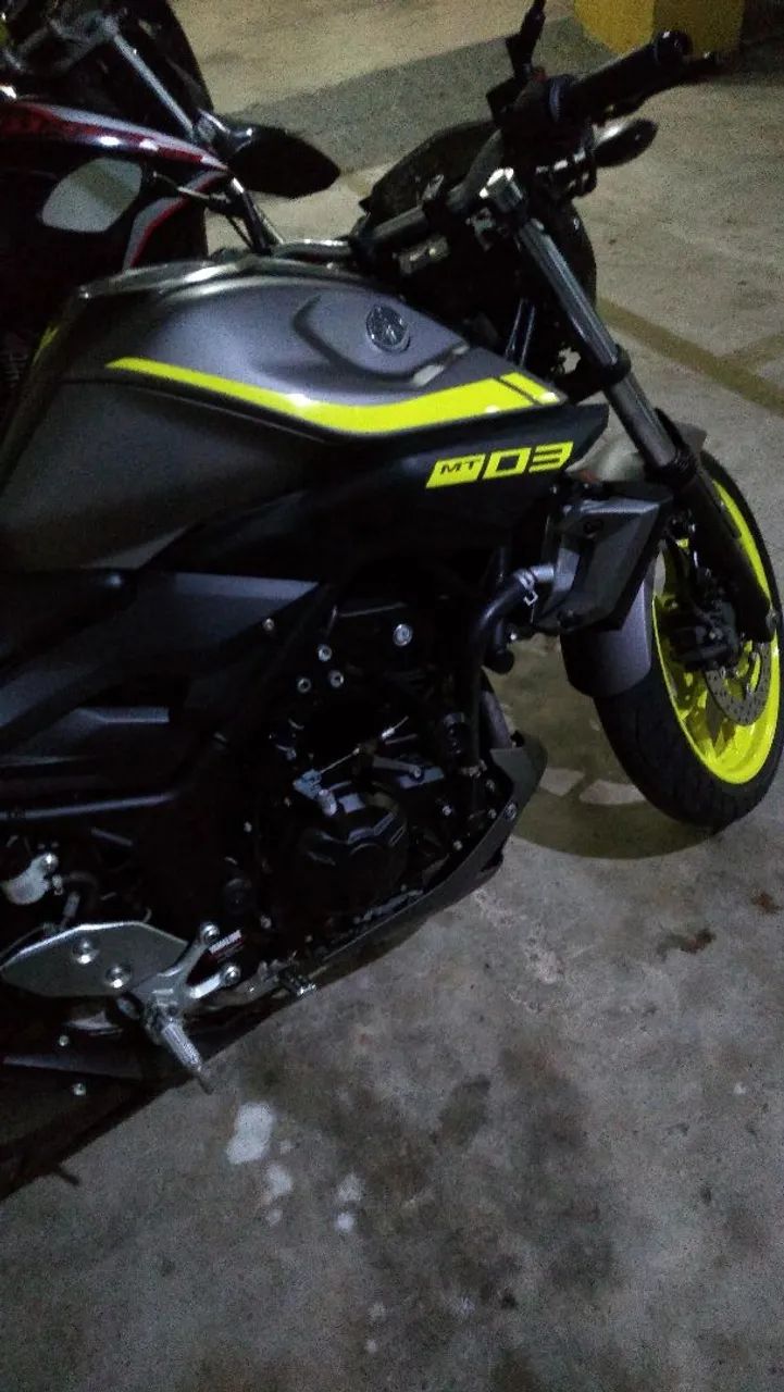 Yamaha MT03  - Foto 4