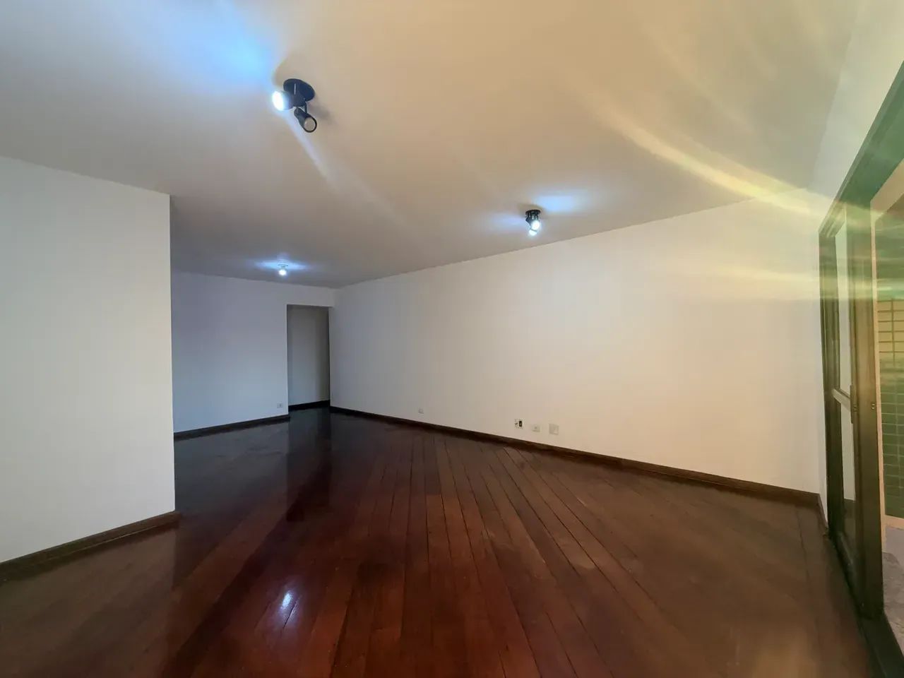 Apartamento à venda e Locação 3 suítes em Alphaville