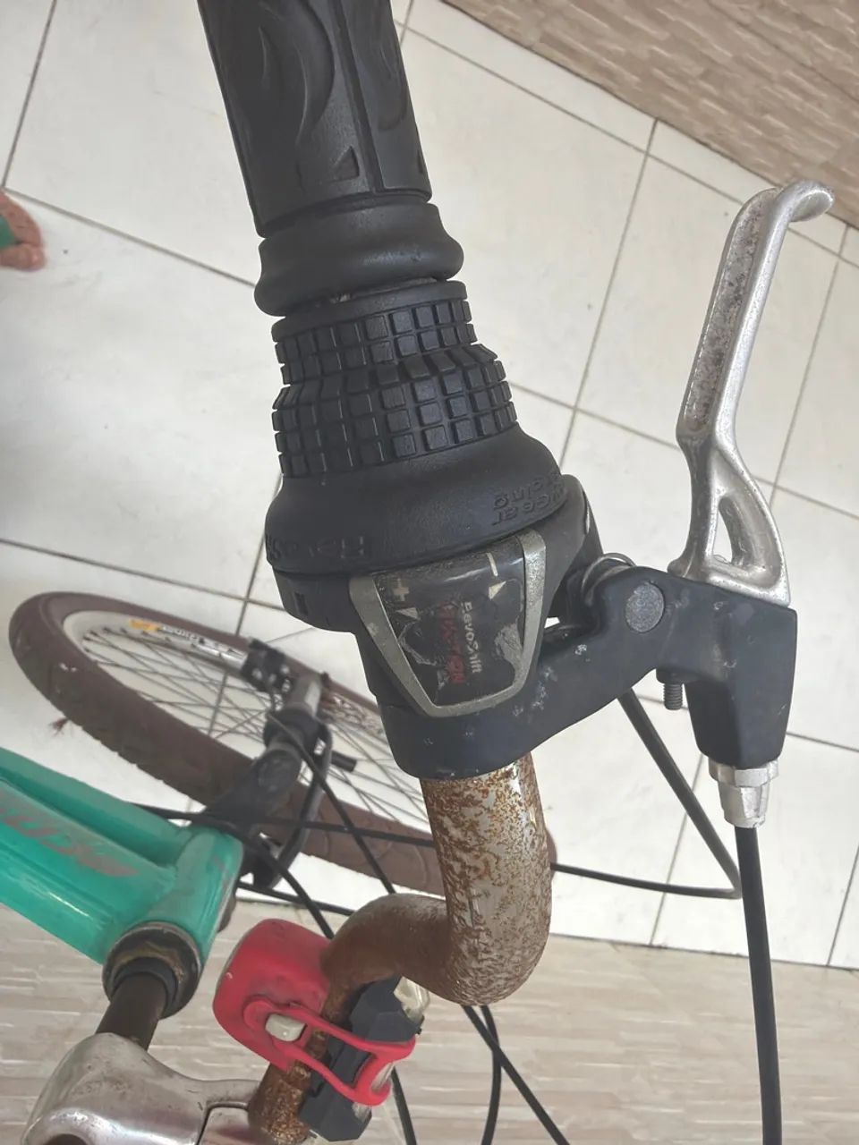 Bicicleta  aro 26 alumínio  - Foto 3