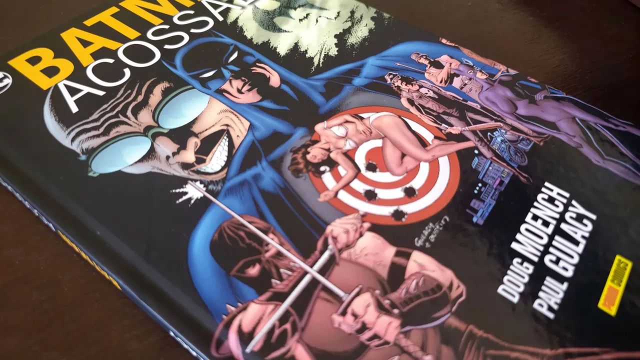Batman - Acossado - DC Comics - HQ Panini - Foto 2