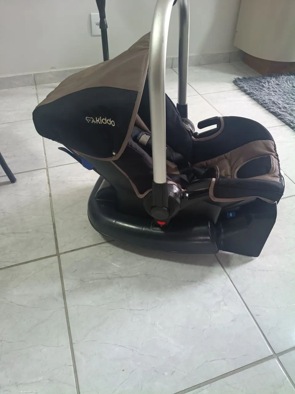 Bebê Conforto com suporte kiddo