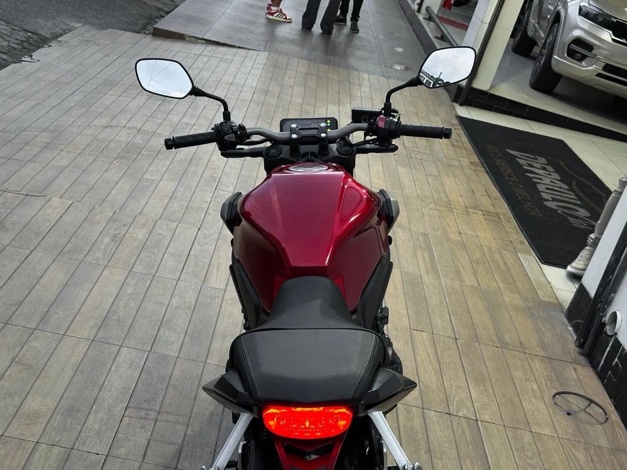 Honda CB 650R 2024 - 8 mil kms  - Foto 5