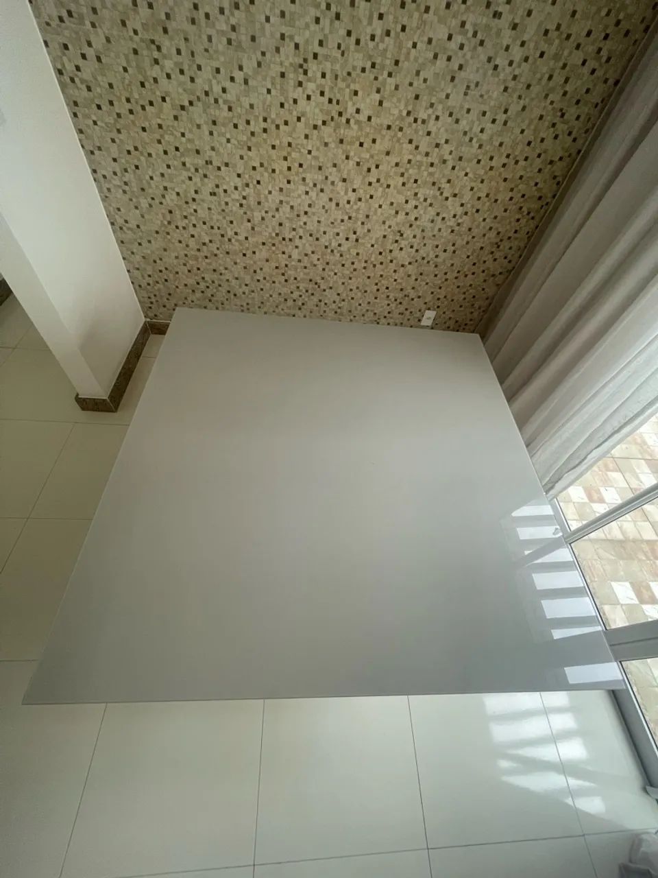 Mesa de jantar com tampo de vidro  - Foto 2