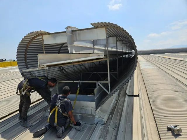 TELHADOS E PORTÕES INDUSTRIAIS - Foto 3