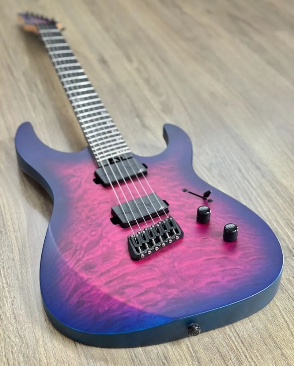 Guitarra Legator 6 Cordas Hyper Nova Blue Multiscale Destro Lilás