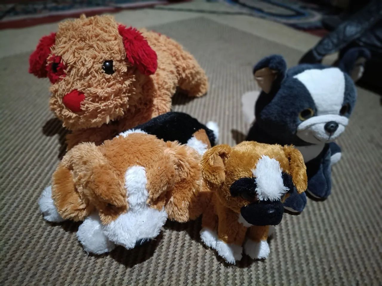 Pelúcias Cachorrinhos. Kit com 4 peças.