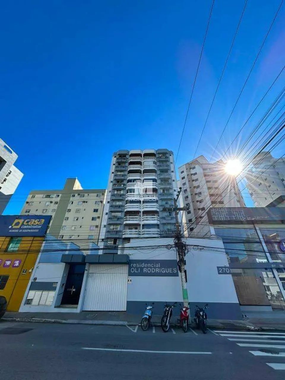 Apartamento com 3 dormitórios no Centro
