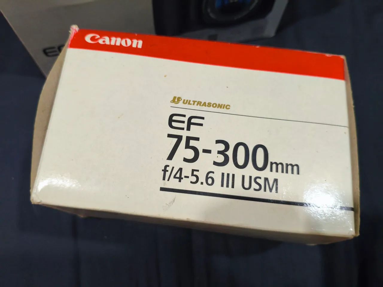 Canon 30 com duas lentes e grip - Foto 4