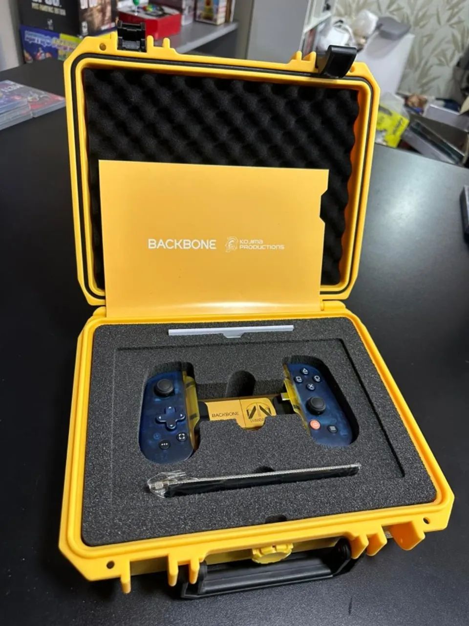 Backbone One DEATH STRANDING 2 Limited Edition - PLAYSTATION NOVO