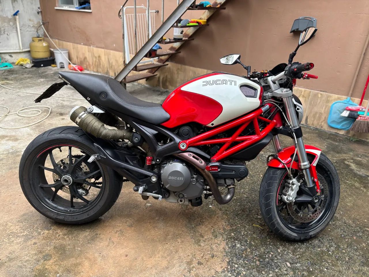 Ducati monster 796 - Foto 2