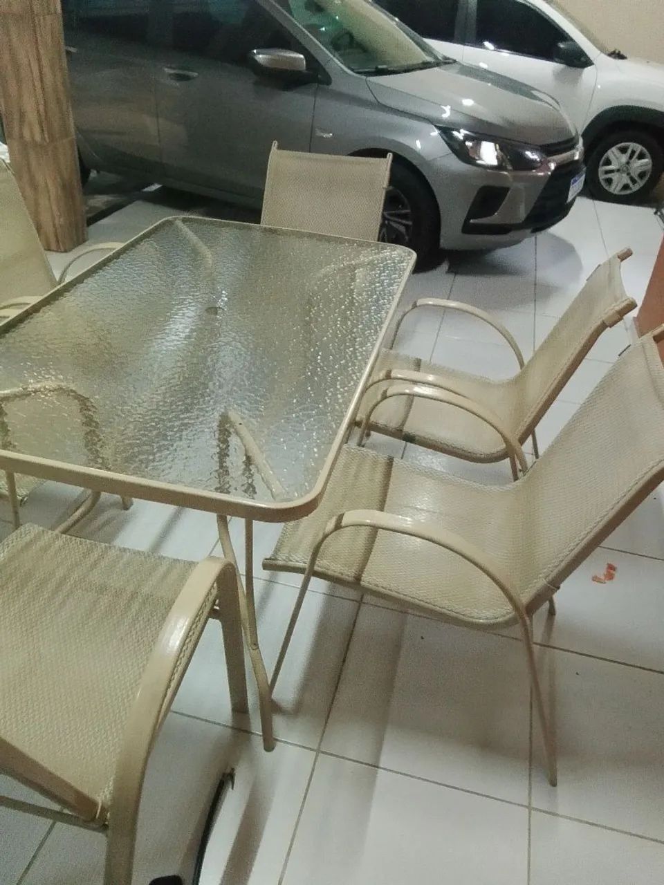 Mesa de vidro com 6 cadeiras  - Foto 2