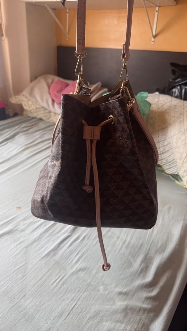 Bolsa bucket  - Foto 3