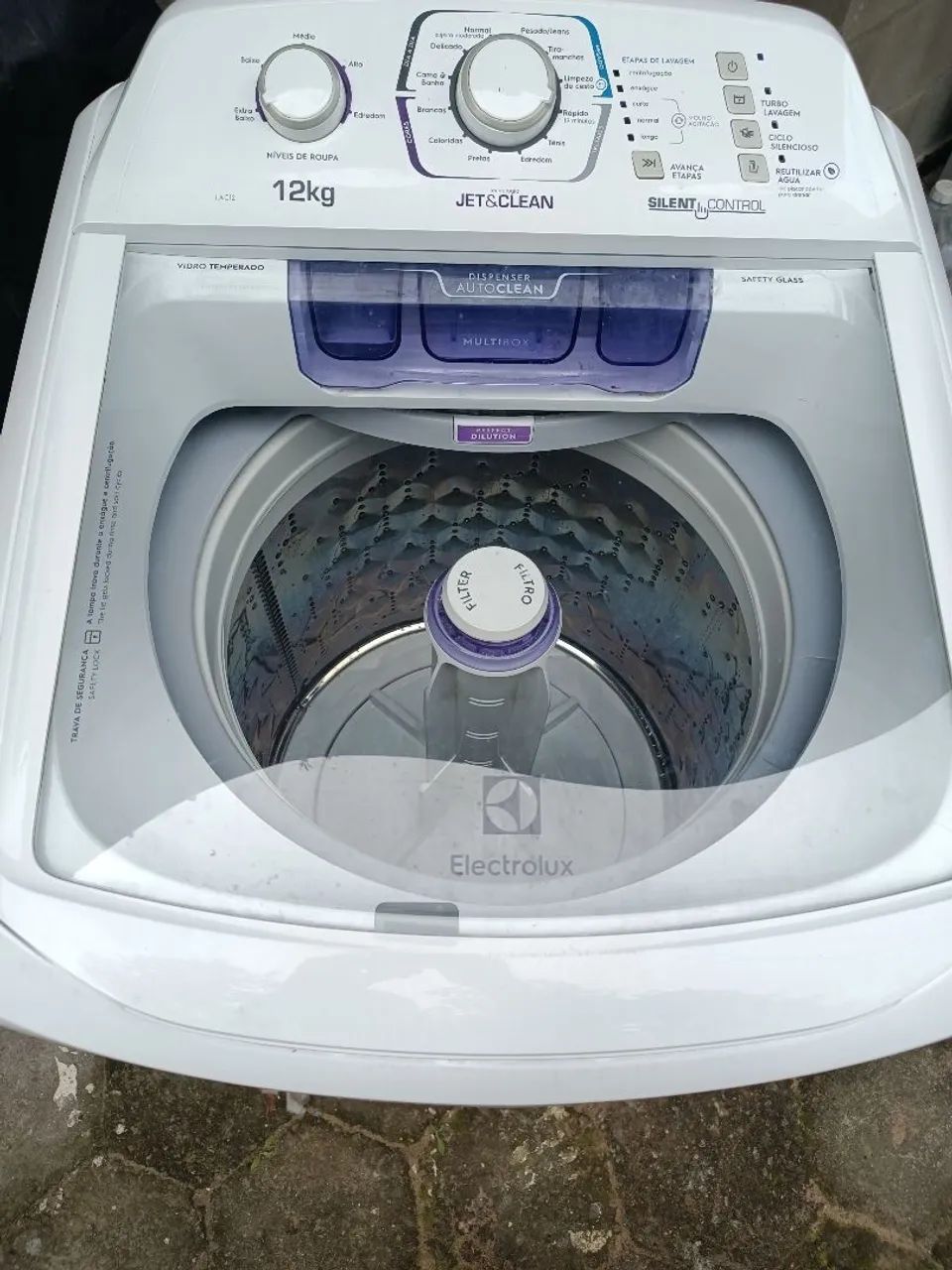 Maquina de lavar roupa
