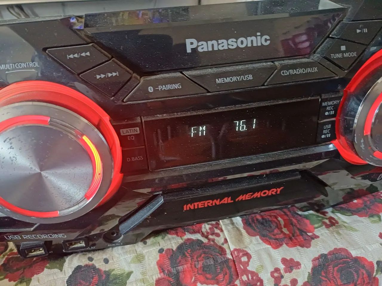 MINI SYSTEM PANASONIC 1800 WATTS DE POTÊNCIA RMS  - Foto 4