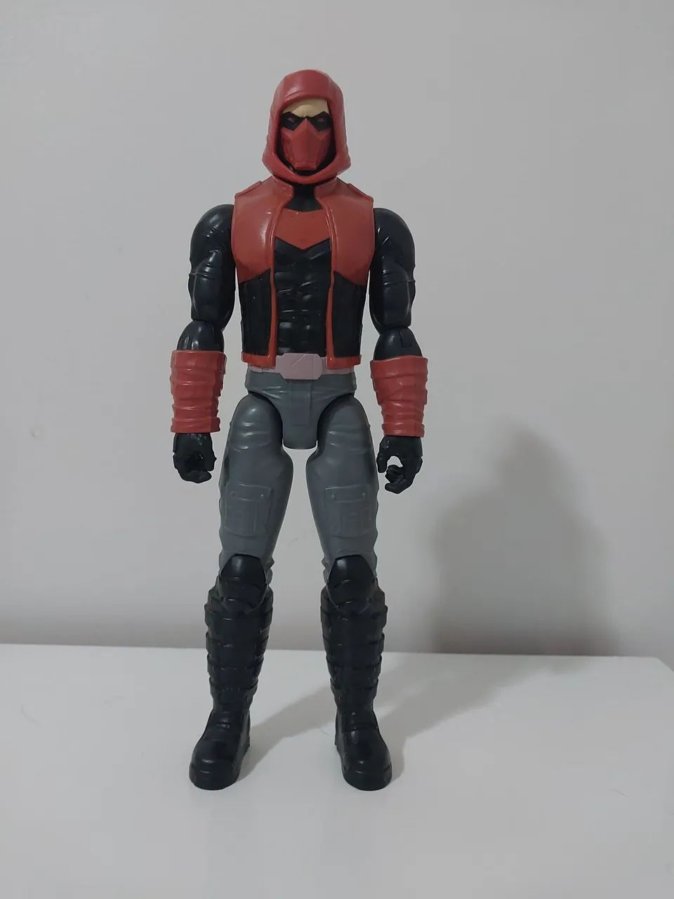 Boneco Red Hood  30cm 