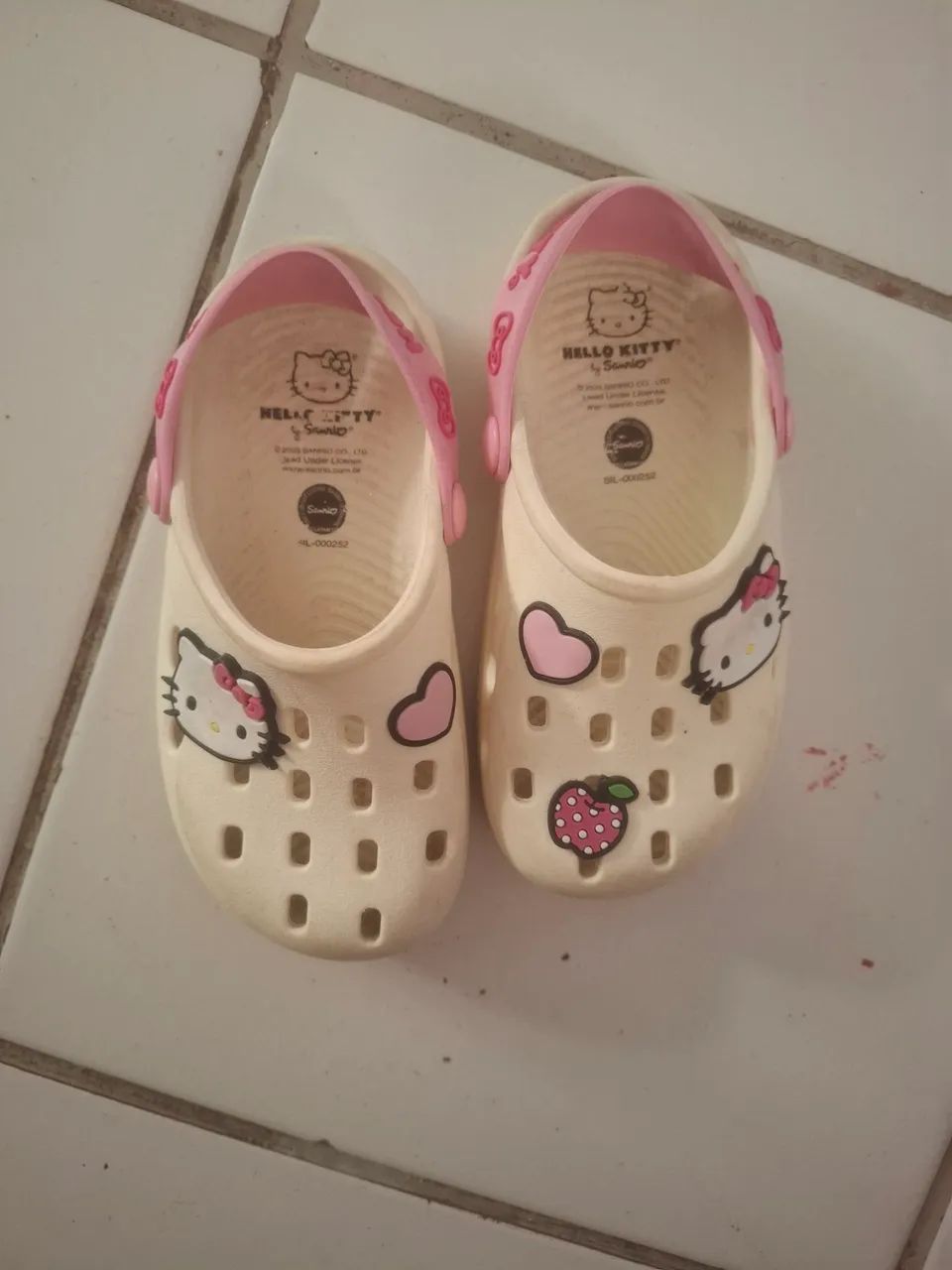 Crocs hello kitty - Foto 3
