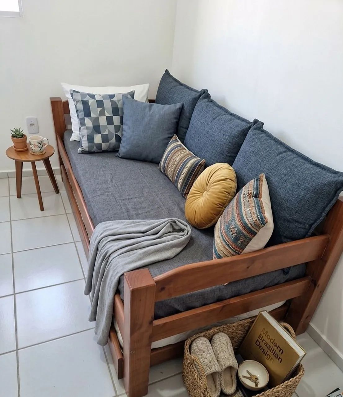 Sofa cama com cama auxiliar madeira maciça - Foto 3