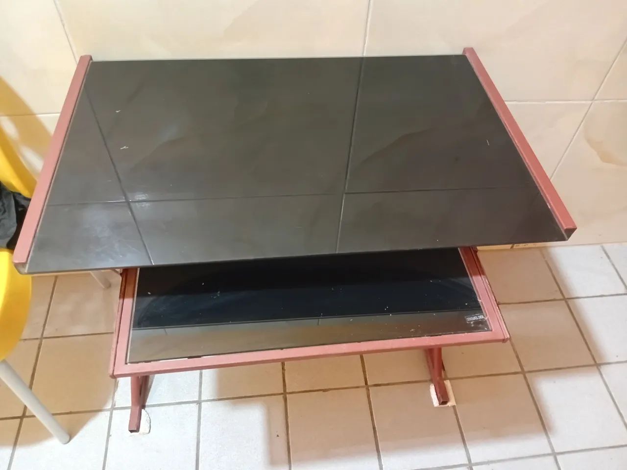 Vende se um escrivaninha de vidro  - Foto 2