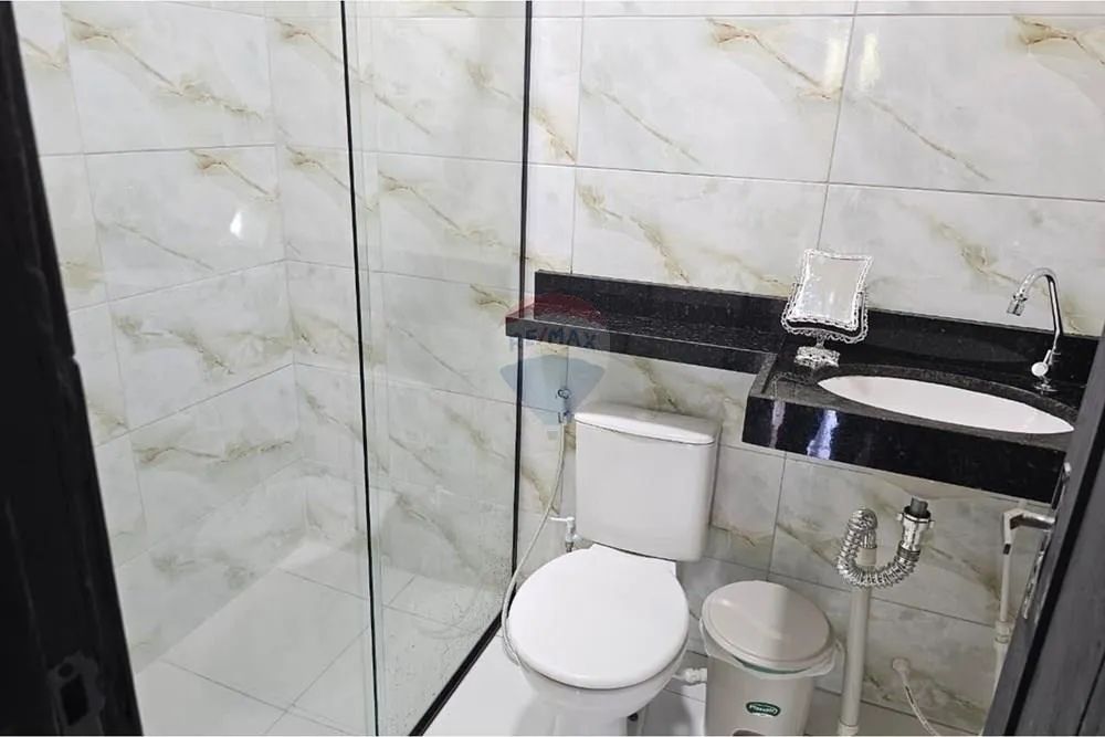 Casa de 2 Pisos no Centro | 2 Suítes, Piscina e 2 Vagas | Próxima à Lindopan - Foto 3