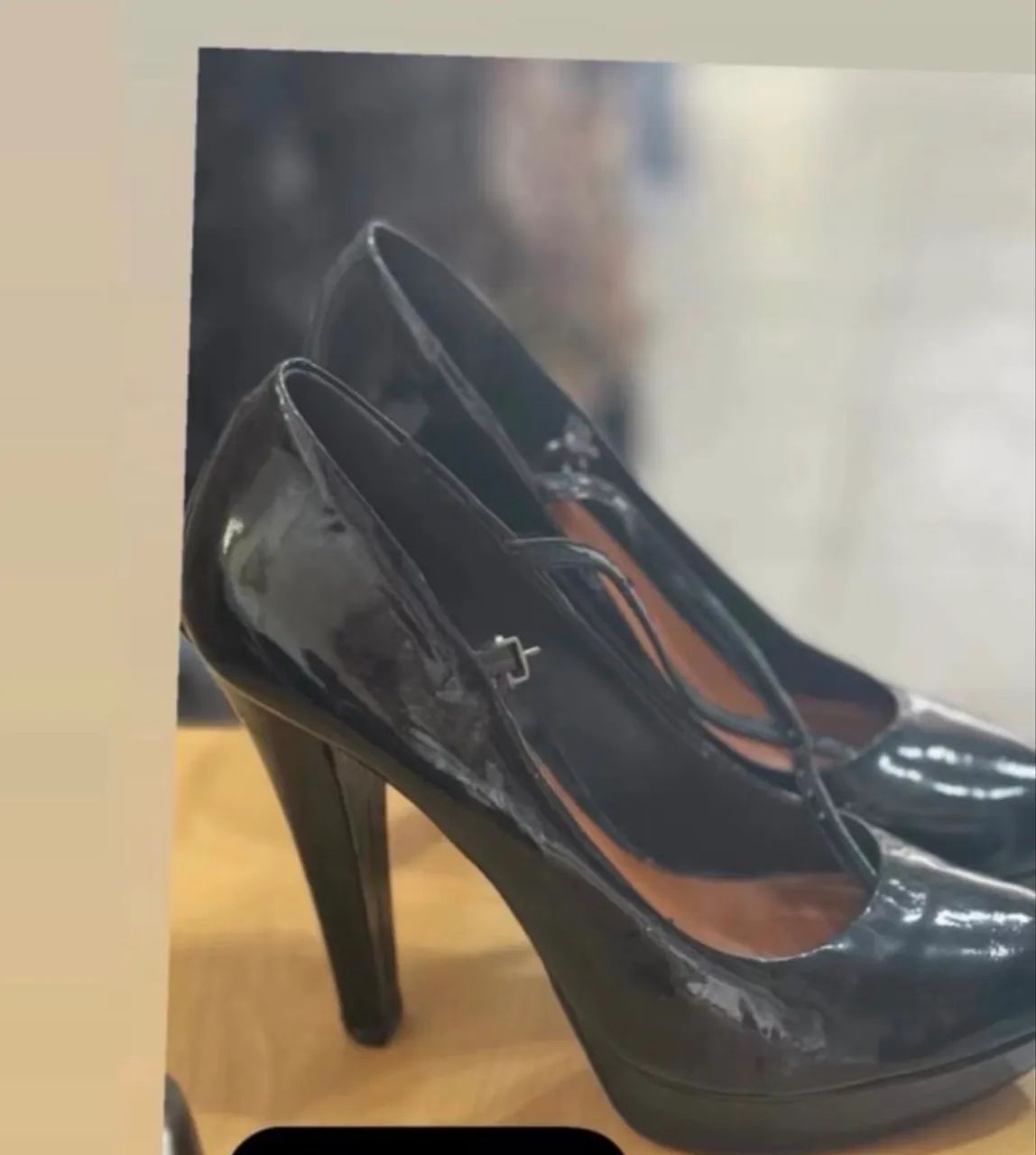 Scarpin preto número 37 Schütz 