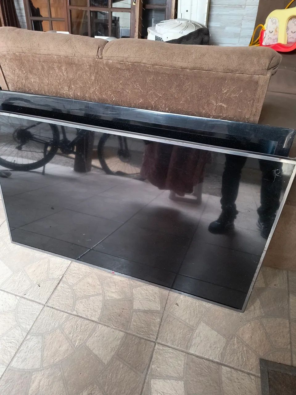 Vendo para retirar peças tv AOC e LG 49  - Foto 3