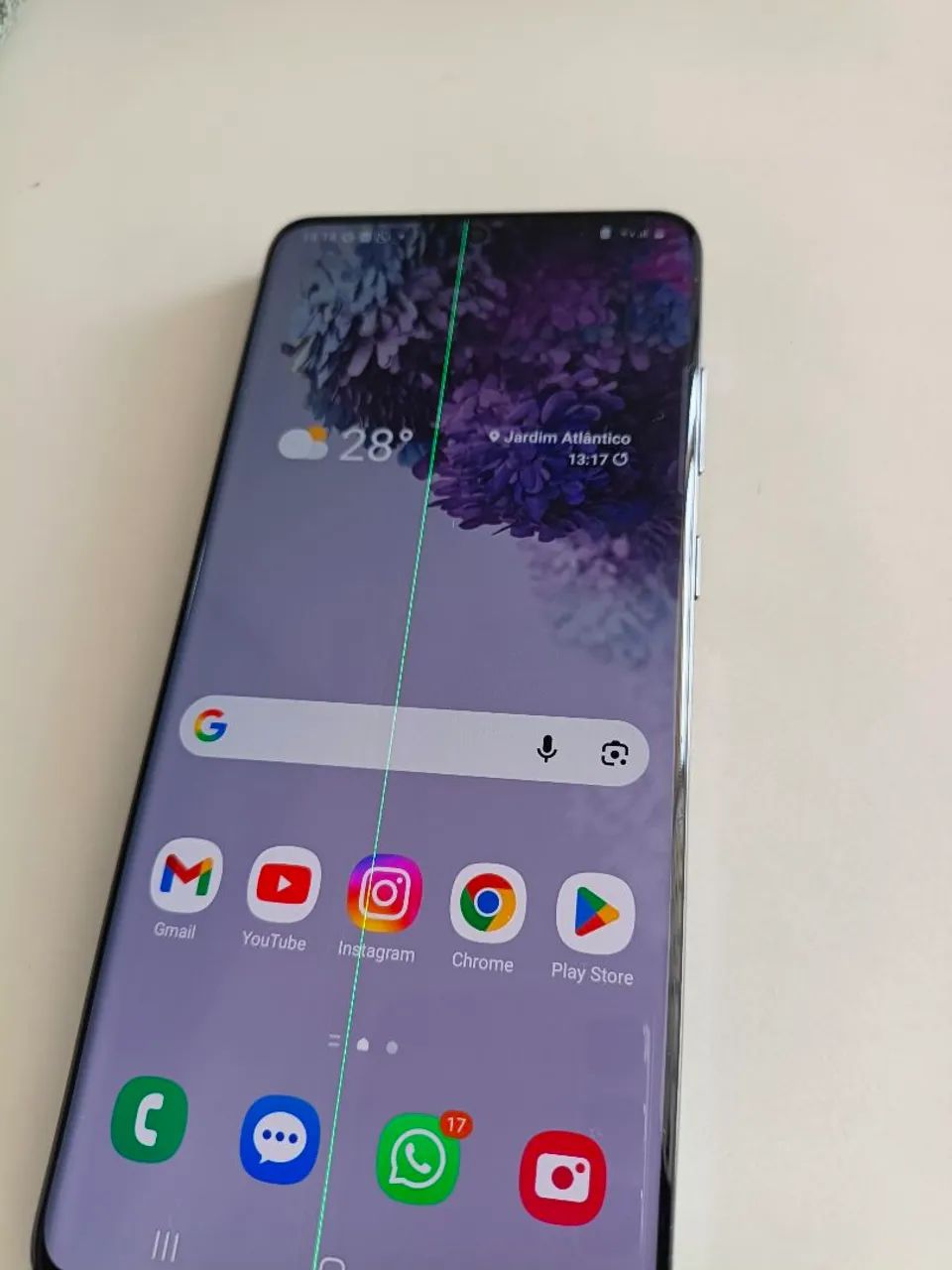 Galaxy S20+ linha na tela