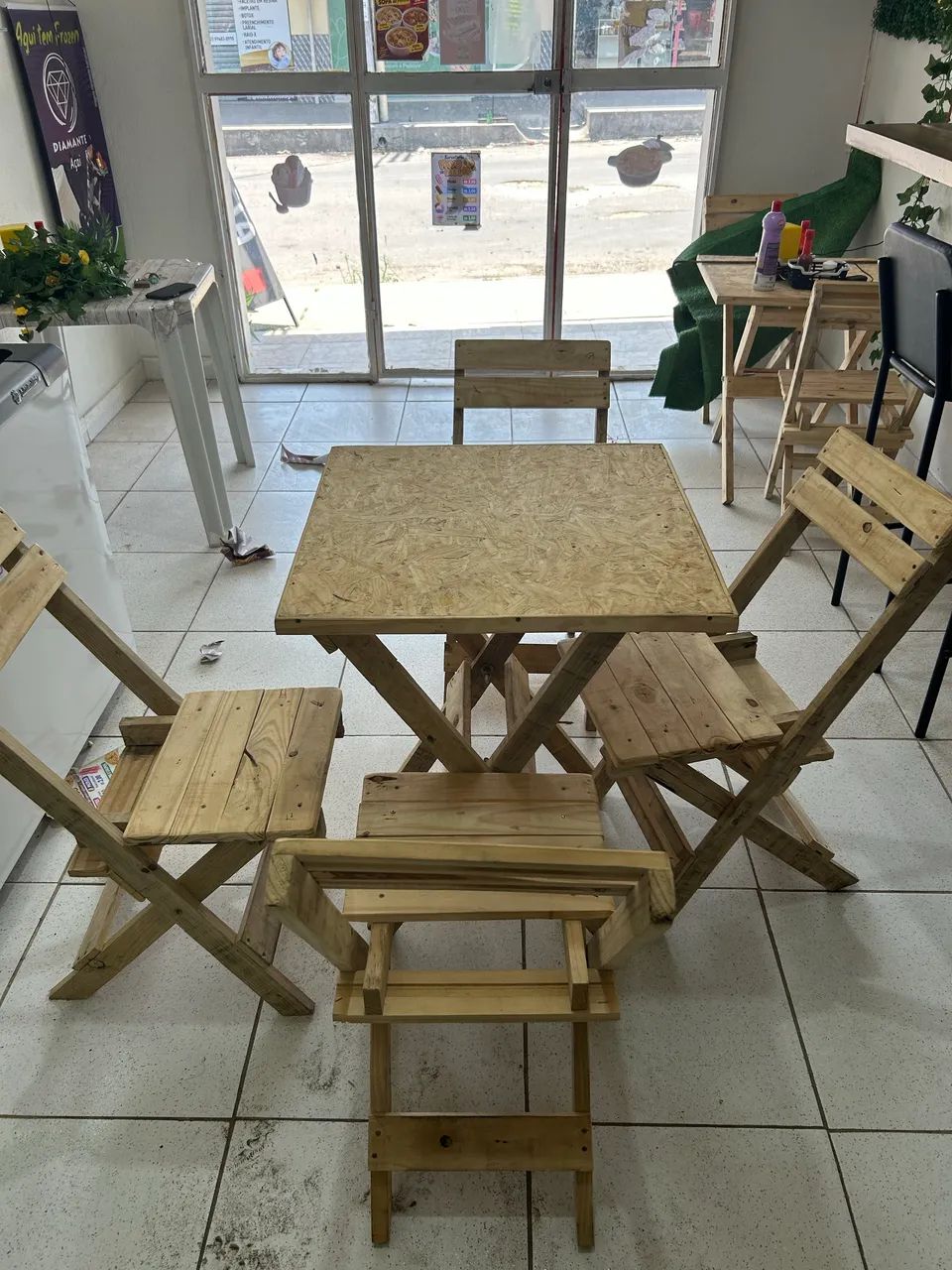 Mesa de palete  4 cadeiras