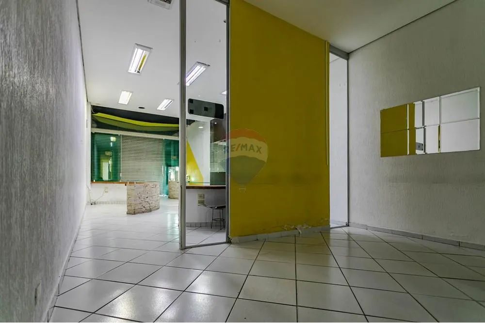 Prédio Comercial Amplo e Bem Localizado para Locação no Centro de Mogi das Cruzes! - Foto 5