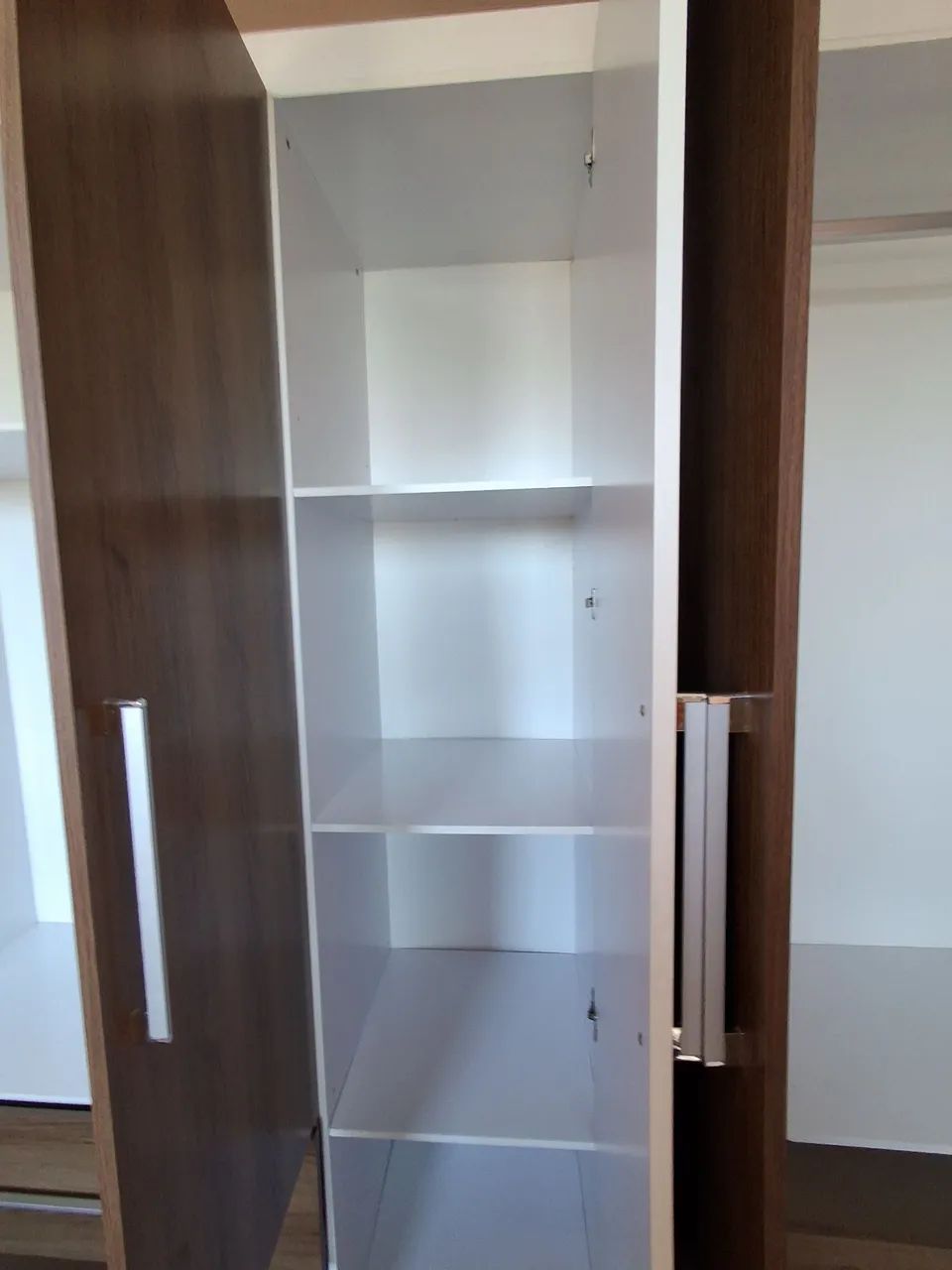 Guarda roupas - Foto 4
