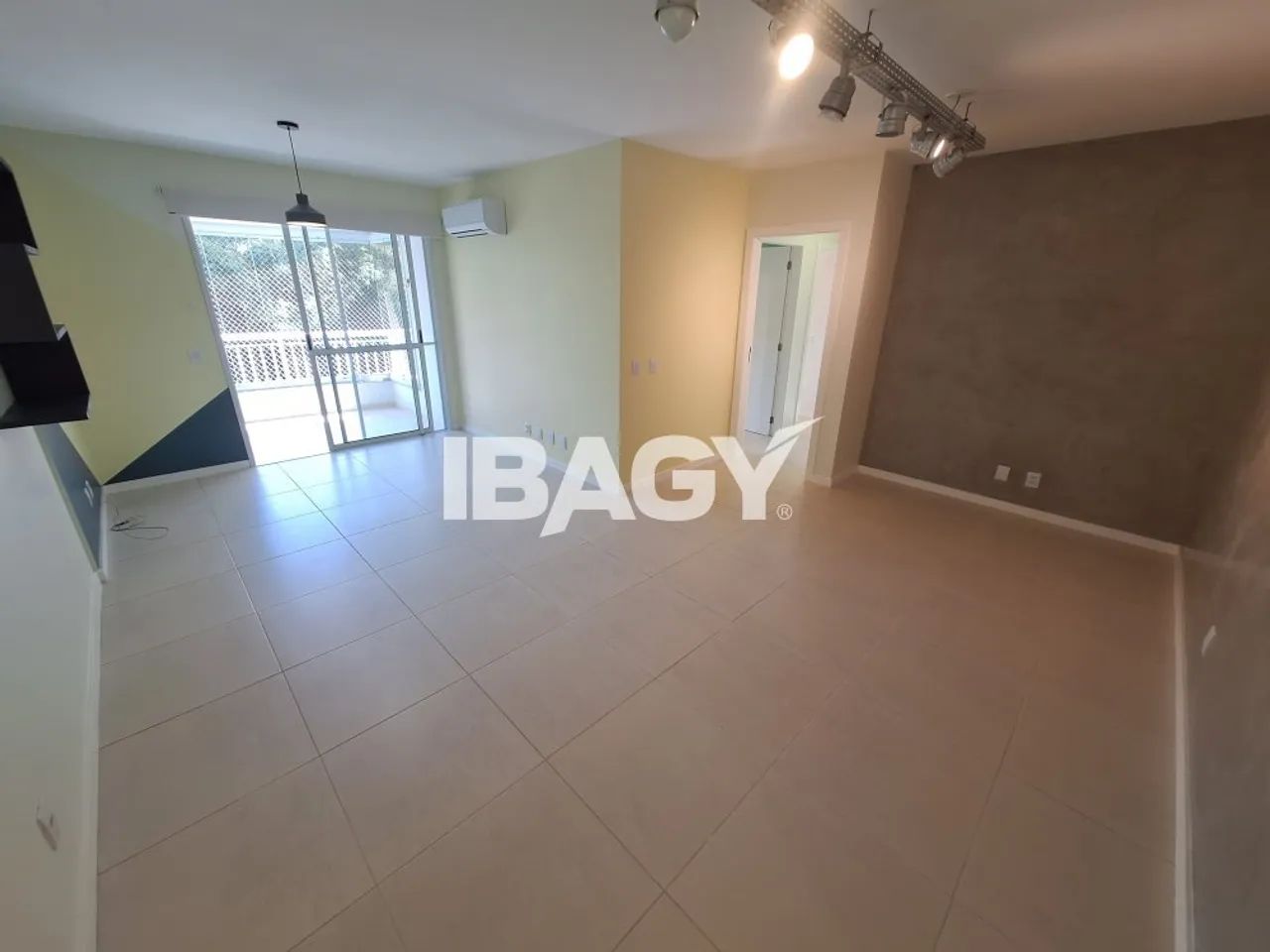 Excelente Apartamento 3 dormitório(s) em Itacorubi - Florianópolis - Foto 3