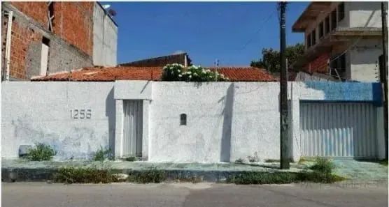 cASA PLANA COMERCIAL COM ÁREA EDIFICADA 255M² E TOTAL DE 357M² COMPOSTA POR 3 QUARTOS SEND