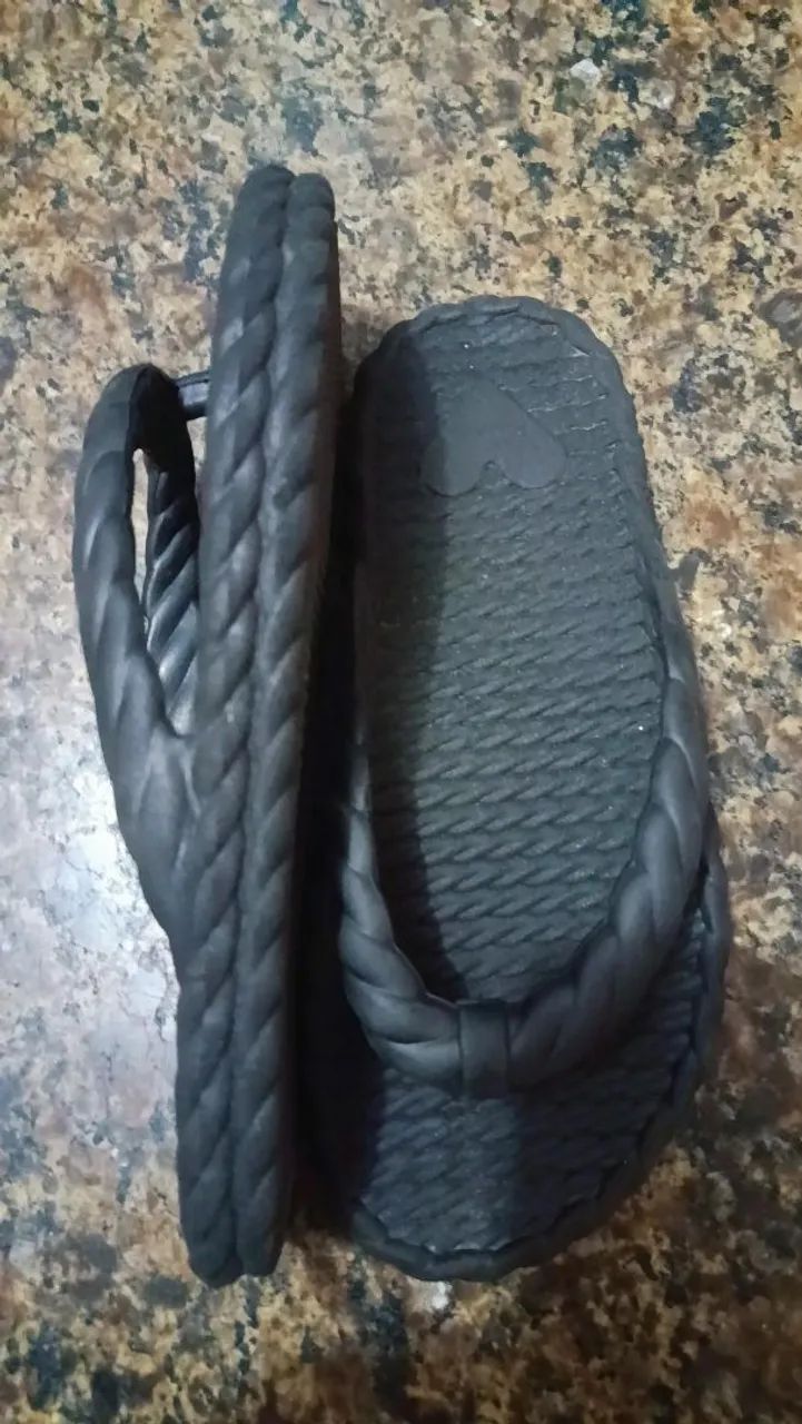 Chinelo estilo nuvem, número 35 36 - Foto 2