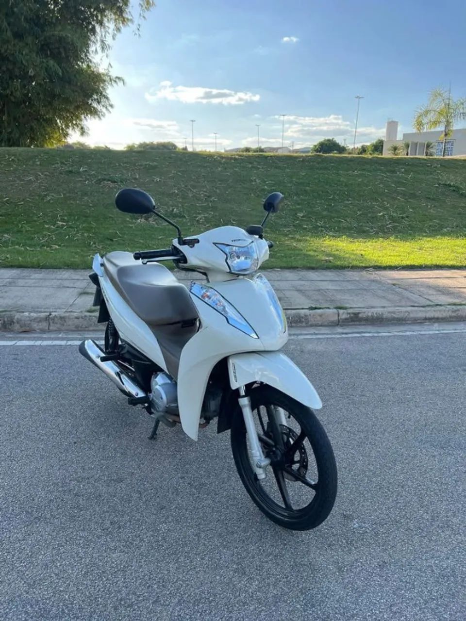 Honda Biz Filé
